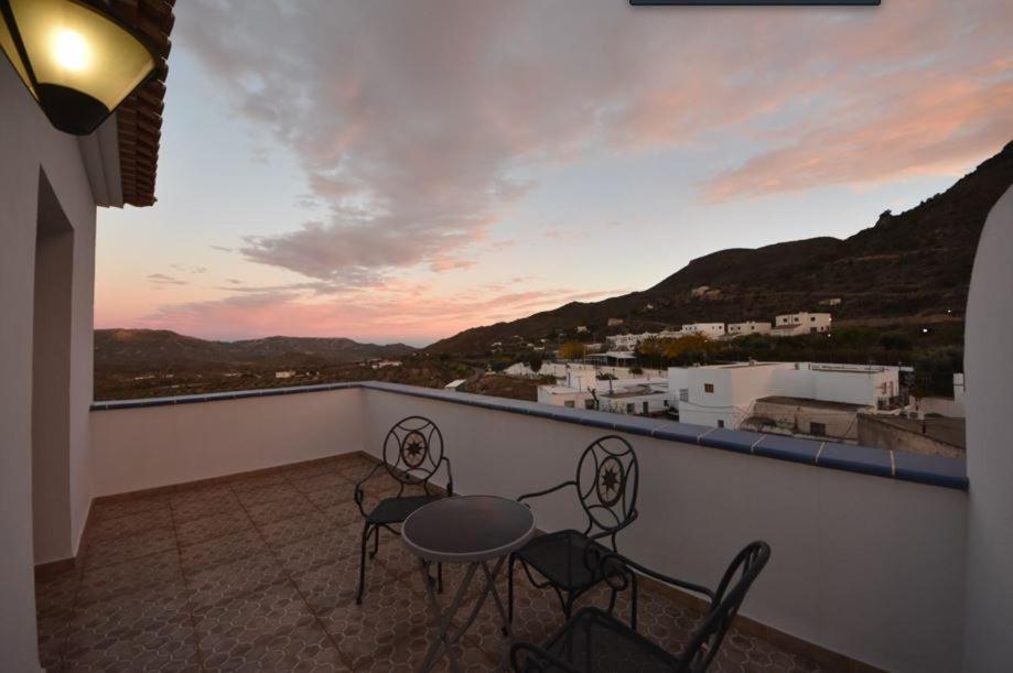 Hotel Montesion Luz Del Desierto Lucainena de las Torres Exteriör bild